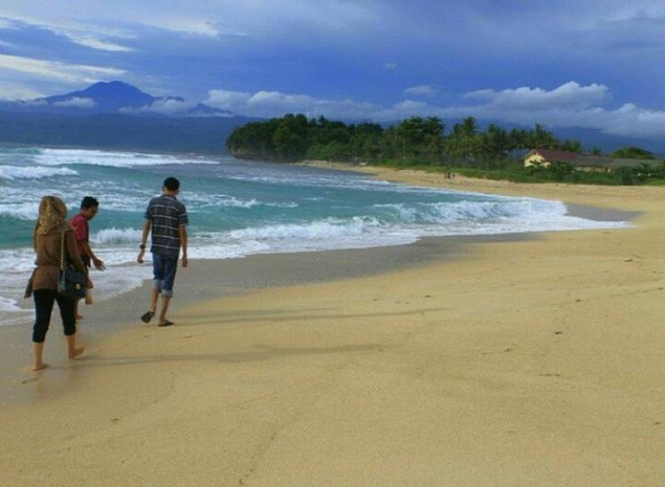  3 Objek Wisata Pesisir Barat yang Wajib Dilirik