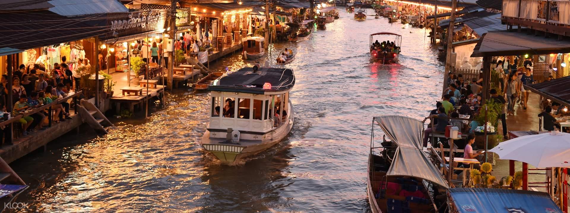  Ribuan Kunang-Kunang di Amphawa Floating Market