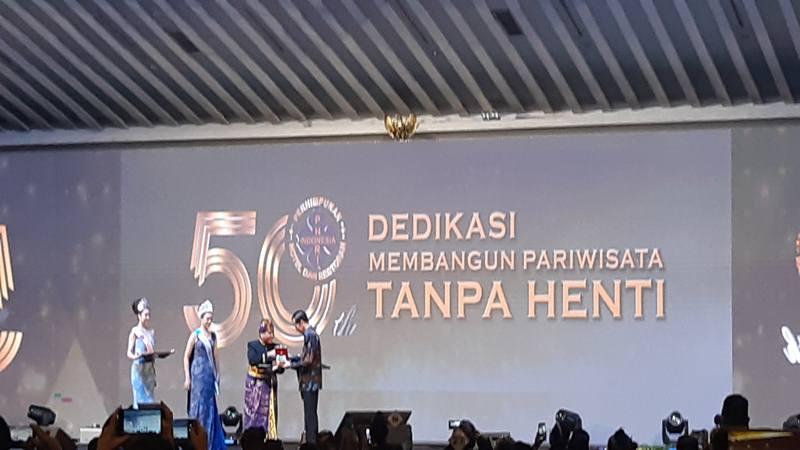  Jokowi Geli Dapat Gelar Bapak Pariwisata Nasional