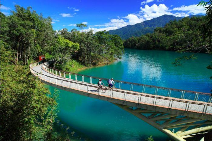 Sun Moon Lake, Surga Pecinta Keindahan & Aktivitas Gowes