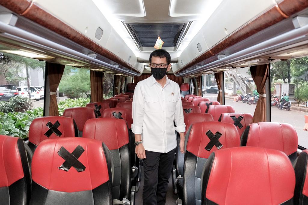  Kemenparekraf akan Pastikan Pelaku Usaha Gunakan Protokol Normal Baru