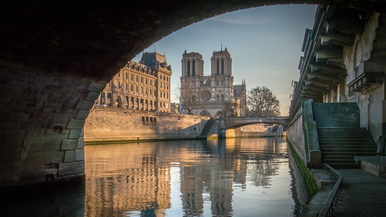  Notredame akan Segera Dibangun Kembali