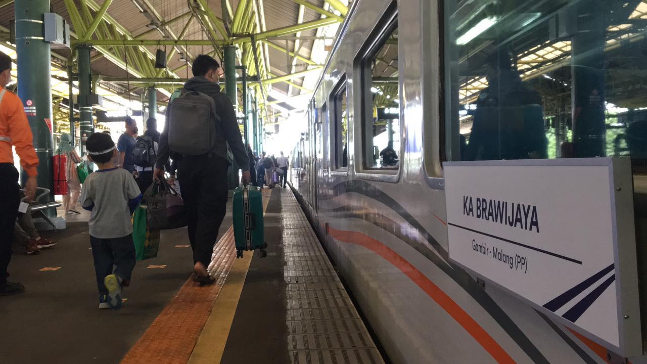  KAI Operasikan KA Brawijaya Gambir - Malang