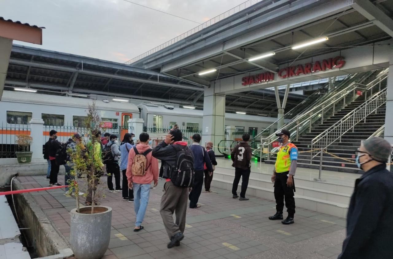  Kabar gembira, KA Lokal Walahar, Jatiluhur dan Siliwangi Kembali Beroperasi