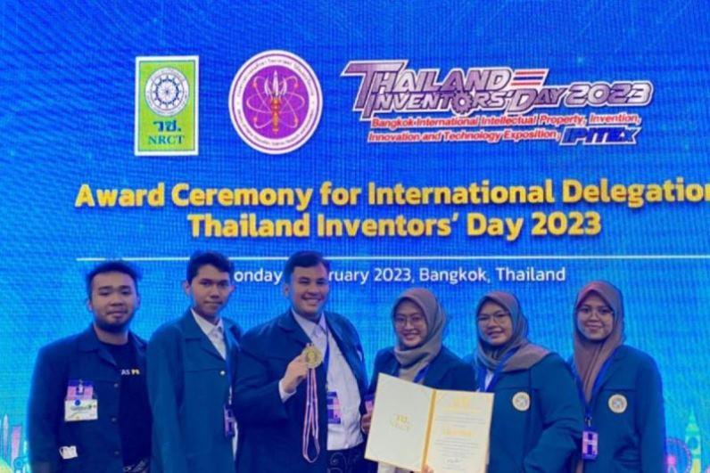  Dua Mahasiswa Indonesia Raih Medali Emas di Ajang Thailand Inventors Day 2024