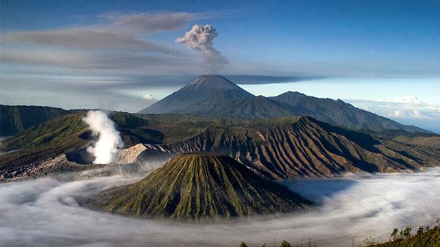  Kawasan Gunung Bromo Ditutup Total 