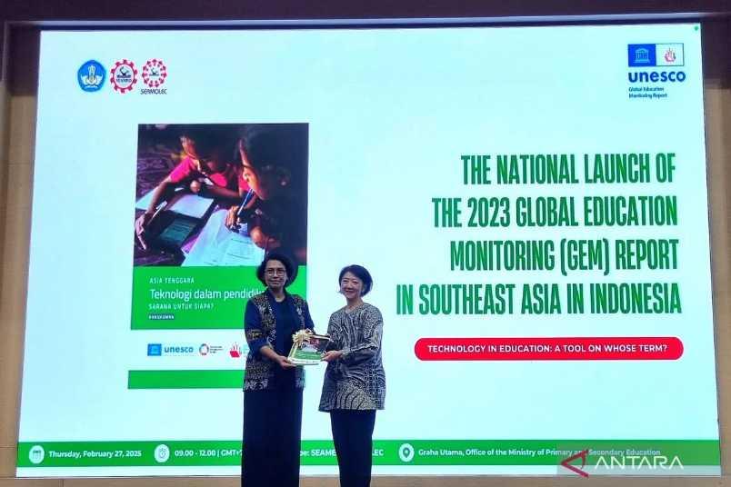  Penuhi Janji Presiden, Kemendikdasmen Tengah Kaji Bansos untuk Guru