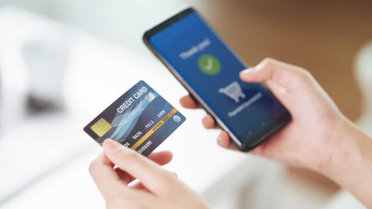 Dompet Digital vs Tunai: Mana yang Lebih Baik untuk Budgeting?