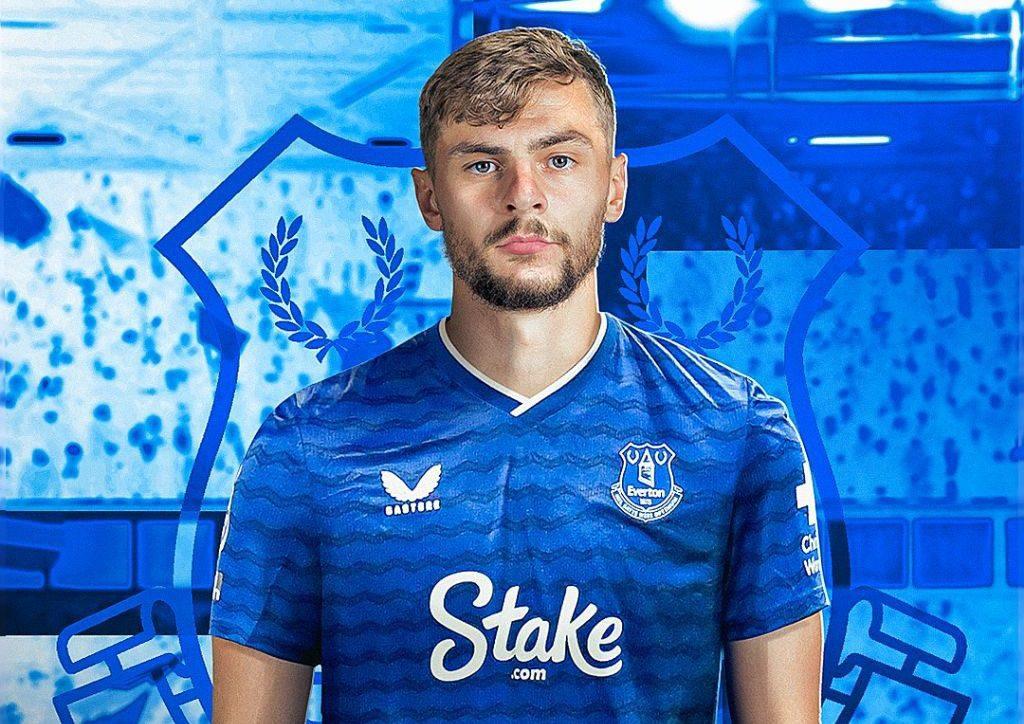 Everton Rekrut Kiernan Dewsbury-Hall dari Chelsea