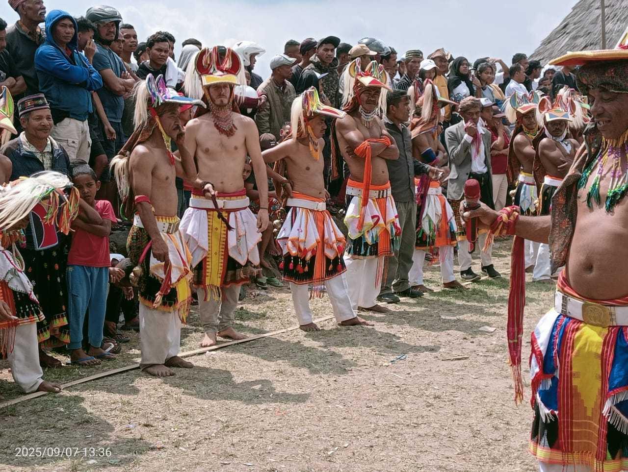  Ritual Caci Penti Ruteng Pu’u, Warisan Budaya untuk Pariwisata Berkelanjutan