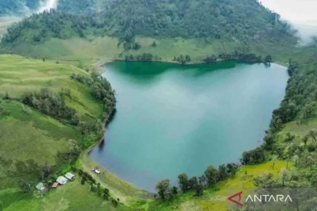  129 Pendaki di Ranu Kumbolo Dipastikan Turun ke Ranupani, TNBTS Tegaskan Semua Aman