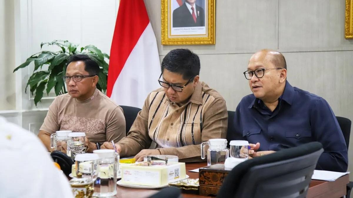 Mendagri Tito Minta Pemda Percepat Data Rumah Rusak Pascabencana Sumatera