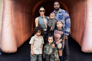 Natal 2025 Jadi Momen Rekonsiliasi Kim Kardashian dan Kanye West