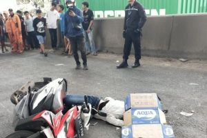 Kecelakaan Maut di Koja: Pemotor Perempuan Tewas Usai Tertabrak Truk