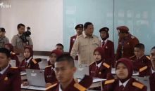  Presiden Prabowo Resmikan 166 Sekolah Rakyat: Intip Fasilitas Canggih & Momen Hangat Bareng Siswa