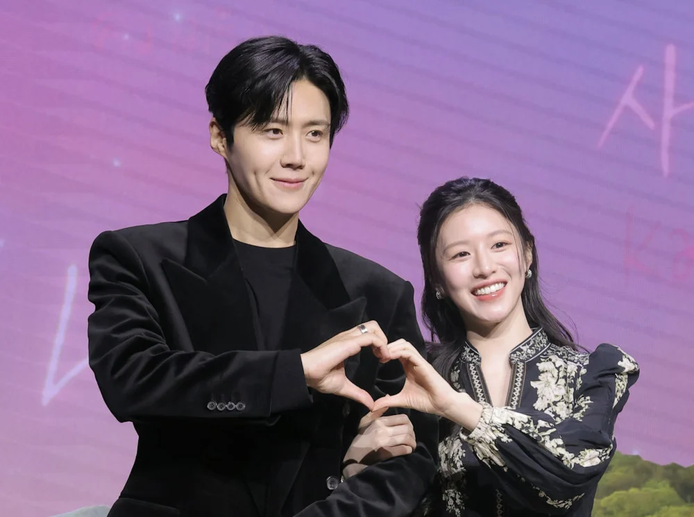 Hebat! Kim Seon Ho Pelajari Empat Bahasa dalam Empat Bulan untuk Drama Netflix Terbaru