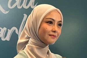 Revalina S. Temat Cerita Beratnya Peran Sarah dalam Film Drama Religi Terbaru