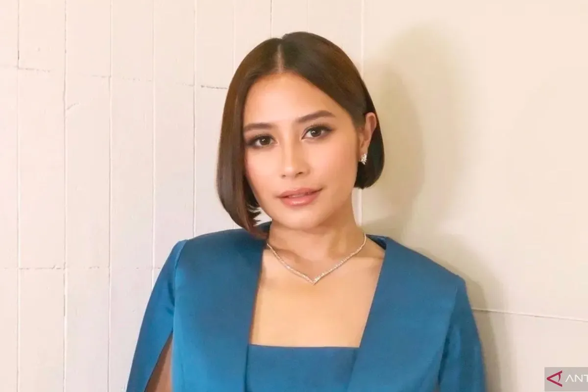 Prilly Latuconsina Resmi Mundur dari Sinemaku Pictures, Ini Alasan di Baliknya