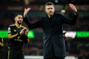 Menang Dramatis di Emirates, Carrick Minta MU Tetap Rendah Hati