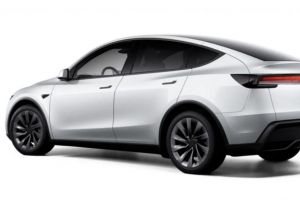 Mahal Banget! Biaya Ganti Baterai Tesla Model S Jadi Sorotan