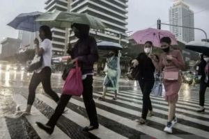 Cuaca Jakarta Rabu 28 Januari 2026 Diprediksi Diguyur Hujan, Warga Diminta Waspada