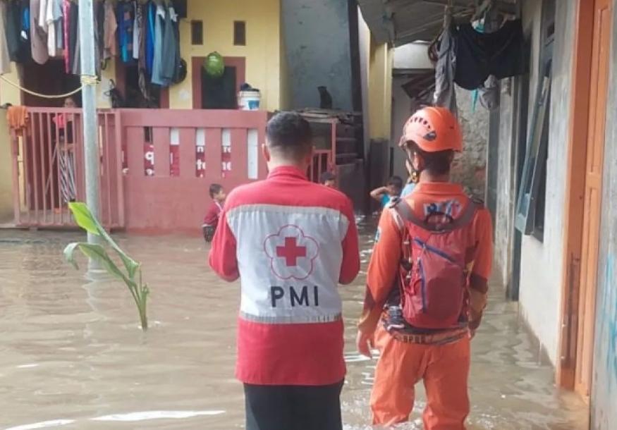 Banjir Rendam 39 RT di Petogogan Jaksel, Ketinggian Air Capai 30 Cm