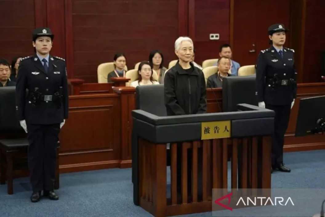 Terima Suap Ratusan Miliar, Mantan Pejabat Senior China Dipenjara Seumur Hidup