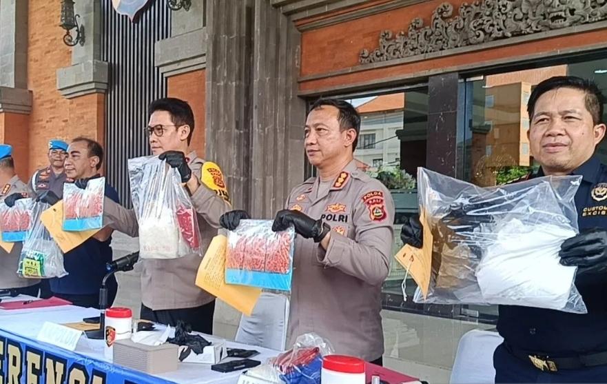 Dua Kurir Ditangkap di Gilimanuk, Polisi Amankan Sabu Rp9 Miliar