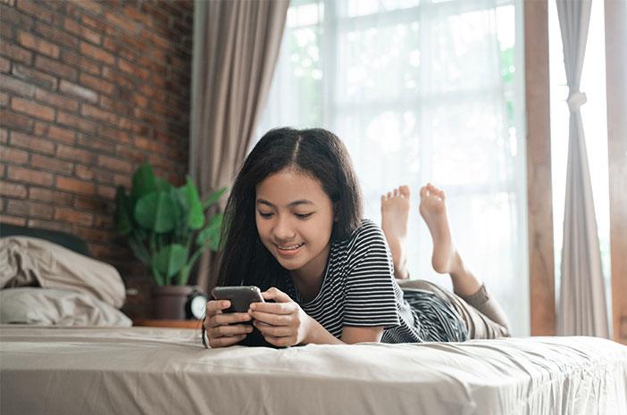 Psikolog Ingatkan Dampak Negatif Media Sosial Berlebihan pada Remaja