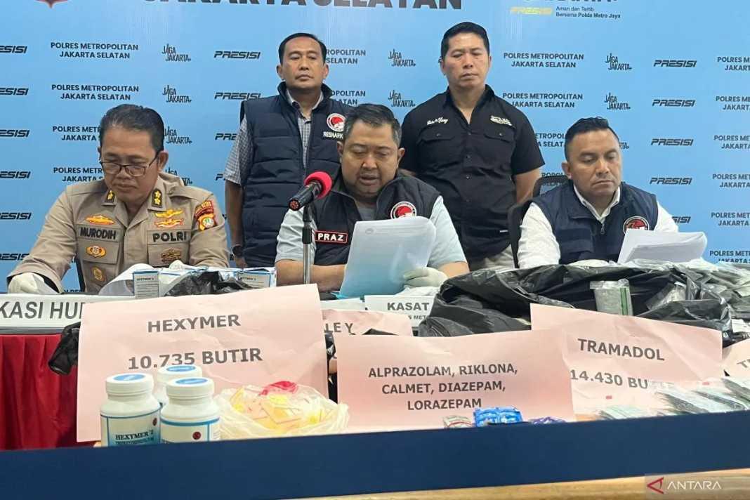Disamarkan Lewat Toko Kelontong, Polisi Temukan 28 Ribu Obat Keras Ilegal di Jagakarsa