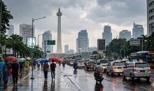 BMKG: Jakarta Berpotensi Hujan Ringan dan Petir Hari Ini