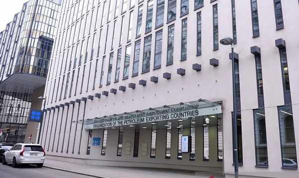 Uni Emirat Arab Tinggalkan OPEC, Pilih Jalur Mandiri di Sektor Energi