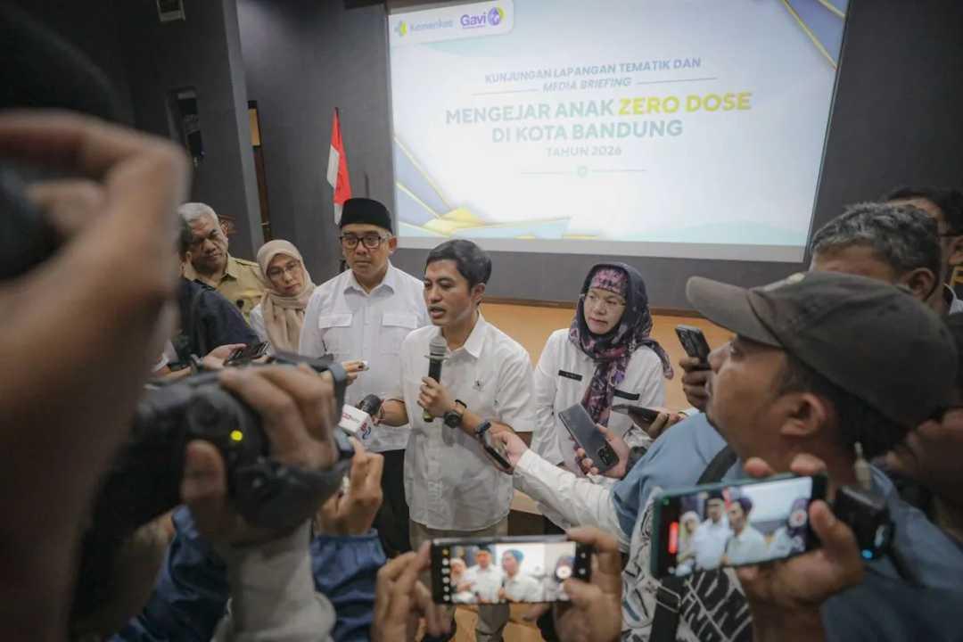 Wamenkes Ungkap 2,3 Juta Anak Indonesia Belum Pernah Divaksin, Ancaman KLB Mengintai