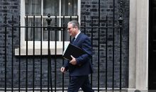 Keir Starmer Tertekan usai Kalah Besar di Pemilu Lokal Inggris, Sejumlah Menteri Desak Mundur
