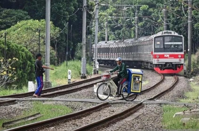 Demi Keselamatan, KAI Akan Menutup 40 Perlintasan Liar di Jakarta Tahun Ini