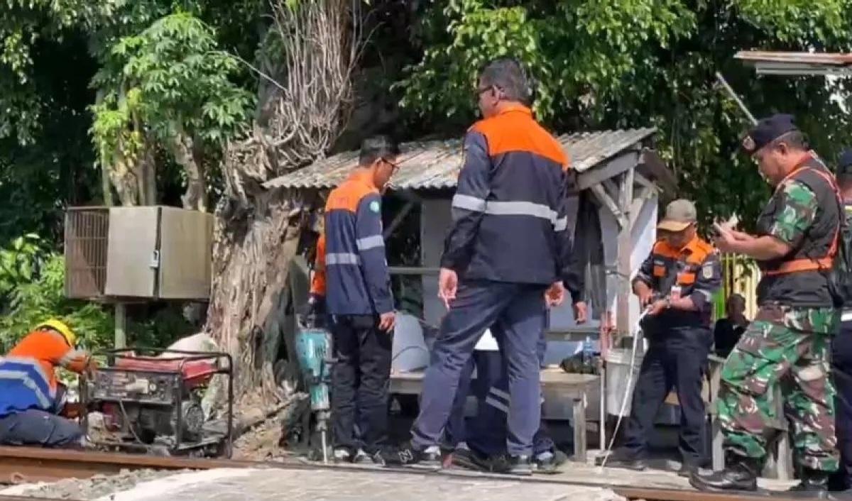 KAI Tutup Perlintasan Liar di Tebet Demi Keselamatan Warga