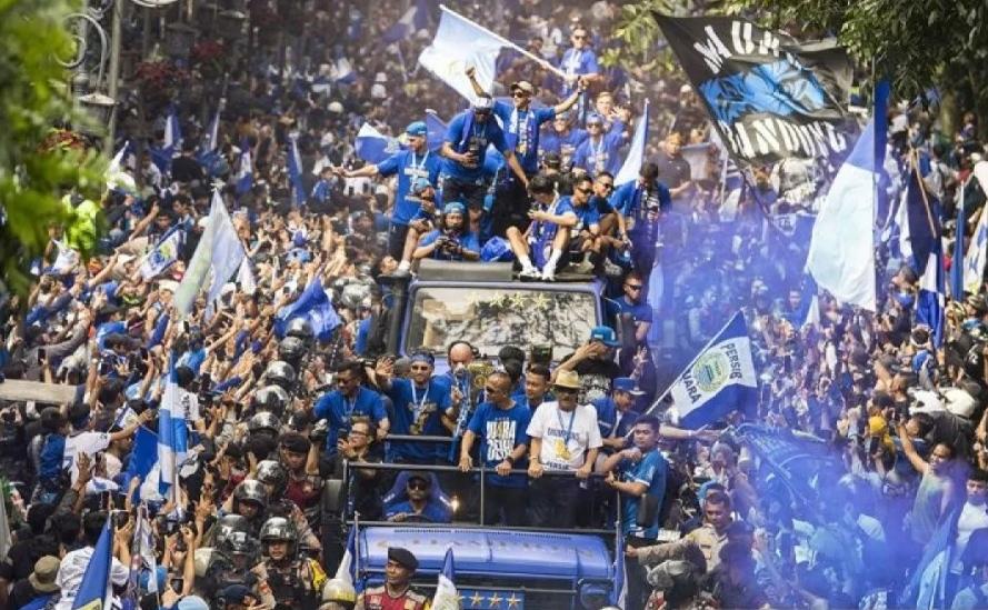 Persib Siapkan Rute Konvoi Juara 2026, Angkat Trofi di JPO Gedung Merdeka Bandung