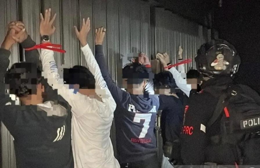 Brimob Polda Metro Jaya Gagalkan Tawuran di Tiga Lokasi, 18 Orang Diamankan