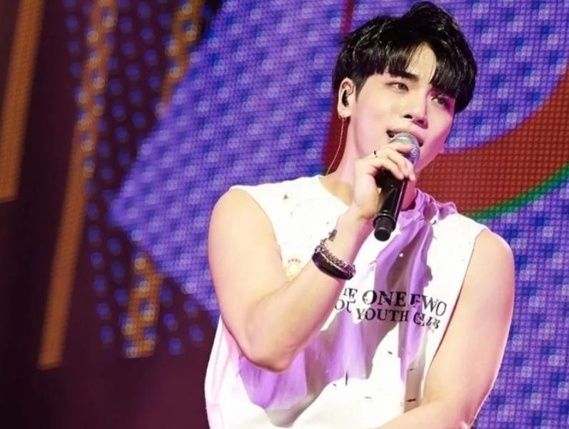 Lukisan Karya Mendiang Jonghyun SHINee Dijual Rp13,9 Juta di Pasar Loak Online