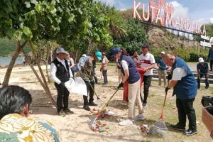 Kemenpar Siapkan Bantuan Penanganan Sampah untuk Destinasi Wisata Prioritas