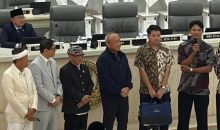 Persib Juara Tiga Kali Beruntun, Dedi Mulyadi Beri Bonus Rp1 Miliar dari Hasil Jual Sapi
