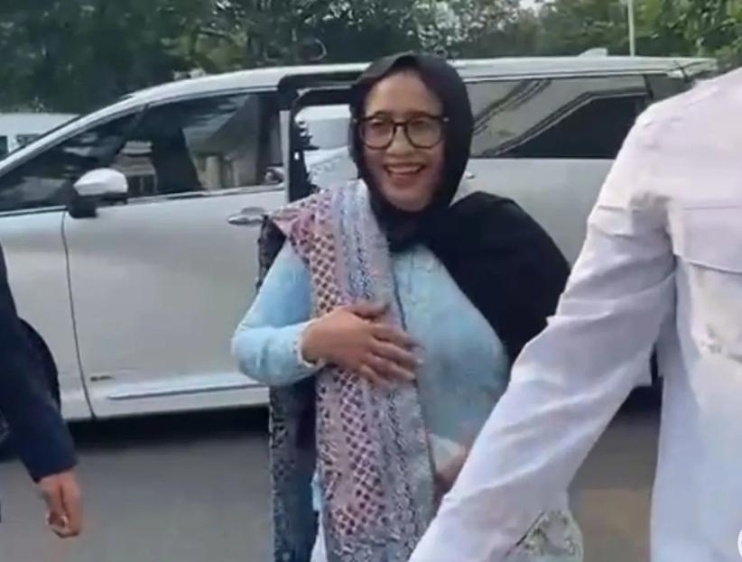Kepala dan Wakil Kepala BGN Baru Siap Dilantik, Nanik S Deyang Tiba di Istana