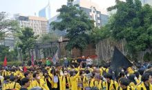 Aksi Mahasiswa di Jakarta Memanas, Ribuan Massa Padati Kawasan Jalan Thamrin