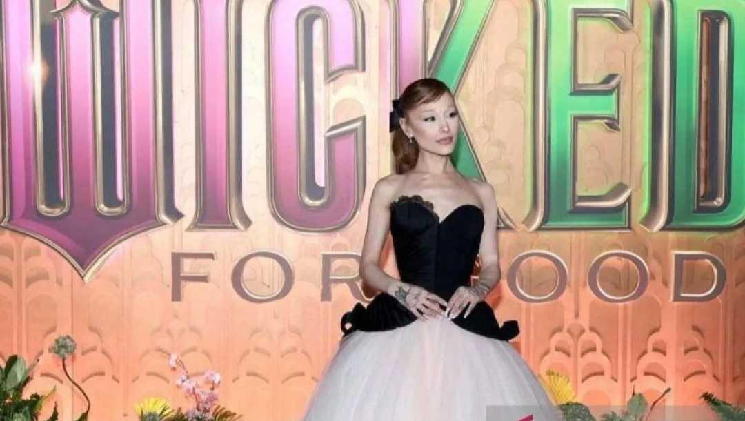 Ariana Grande Gugat Peretas, Puluhan Lagu yang Belum Dirilis Diduga Dicuri dan Dijual di Dark Web