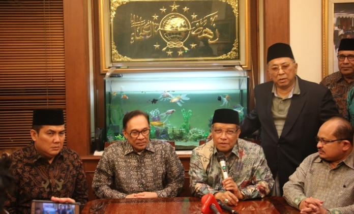  Bahas Islam Damai, Anwar Ibrahim Sambangi PBNU