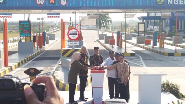  Menteri Rini Sebut Pengoperasian Tol Solo-Ngawi Berdampak Positif terhadap Roda Perekonomian