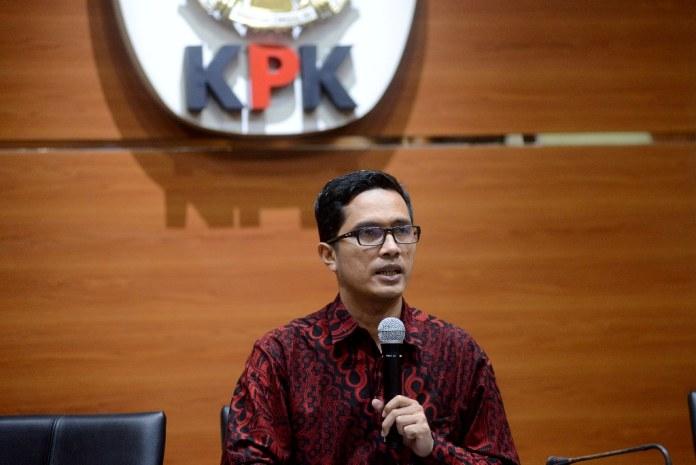  Resmi! Bupati Cirebon Sunjaya Purwadi Sastra Ditetapkan KPK sebagai Tersangka