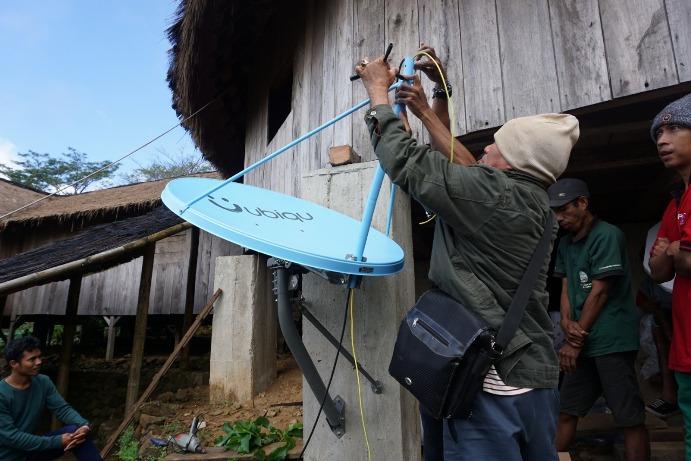  Sinyal So Dekat! Kawasan Ekowisata Desa Waerebo Kini Dapat Mengakses Internet