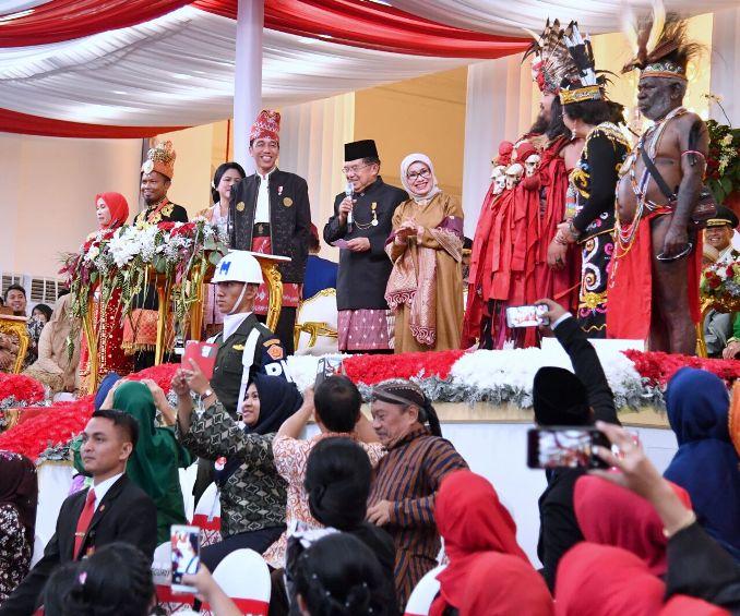  HUT ke-73 RI di Istana Merdeka, Presiden Kenakan Busana Aceh