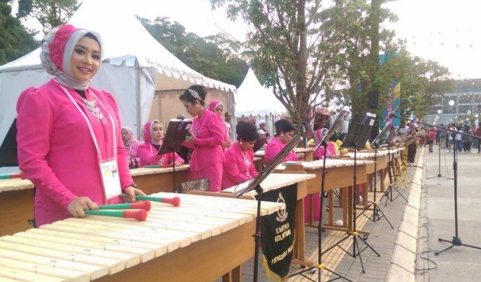   Penonton Pembukaan Asian Games Disambut 388 Komunitas Angklung-Kolintang